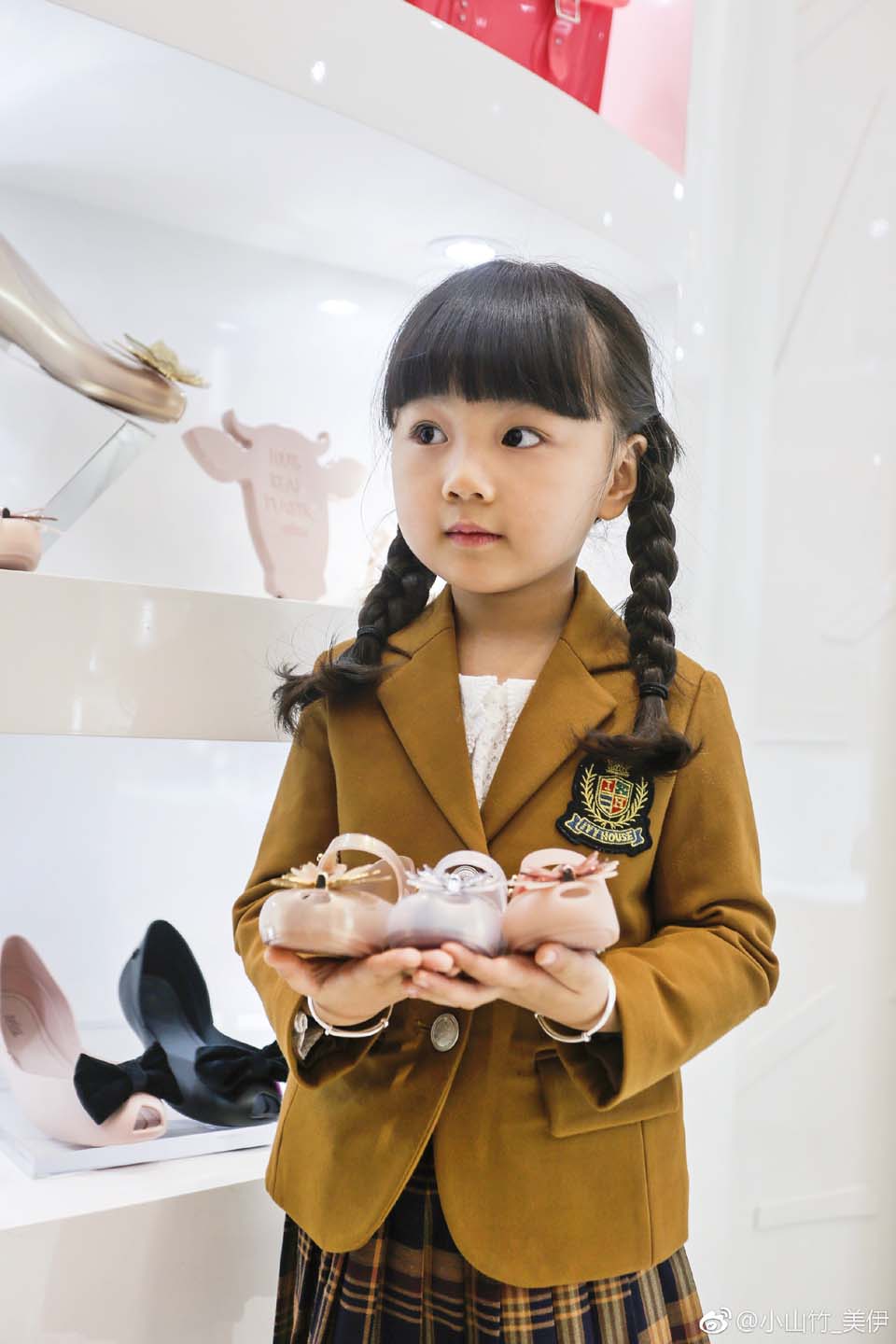 小山竹—美伊