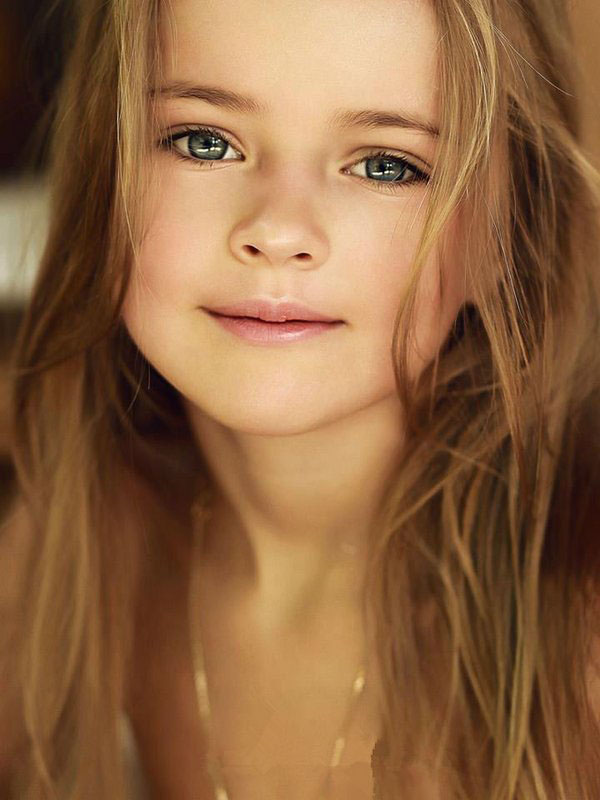 俄罗斯童模MilanaKurnikova