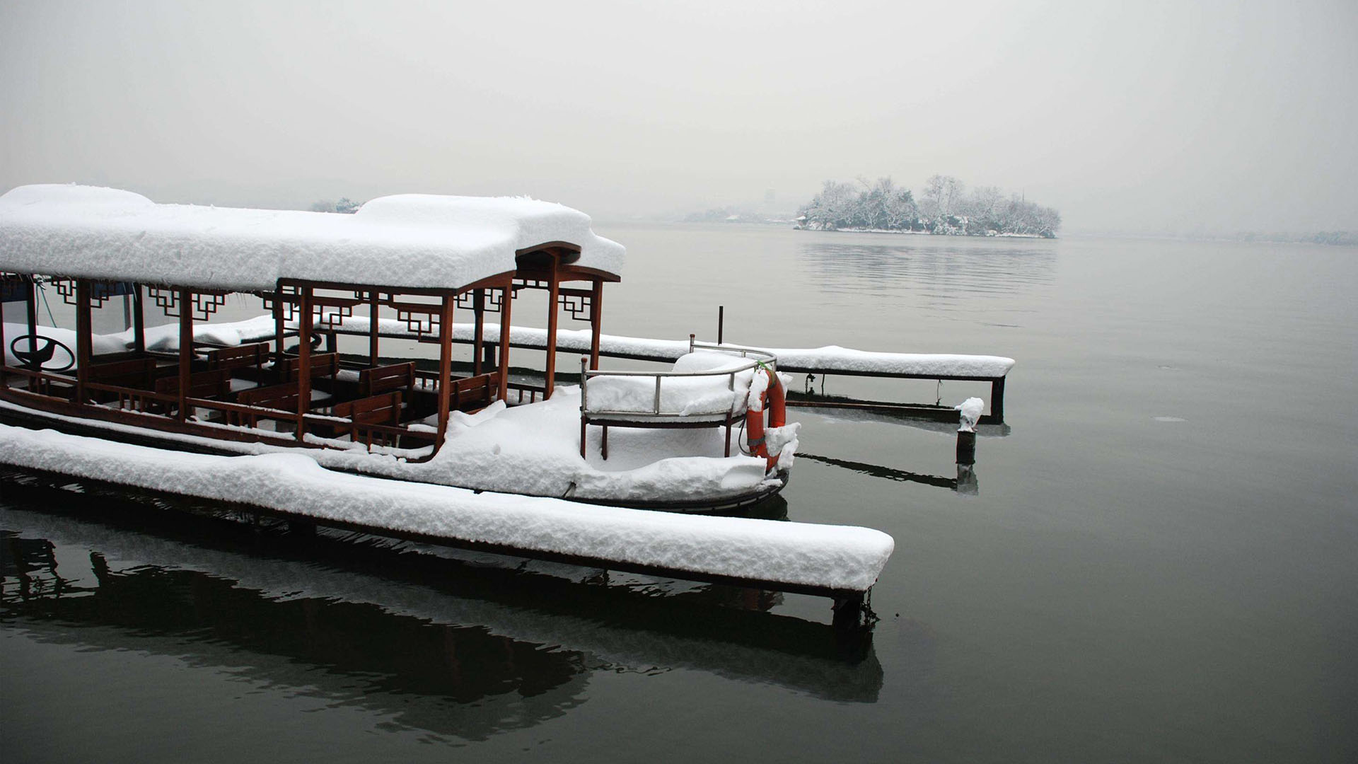 杭州西湖雪景
