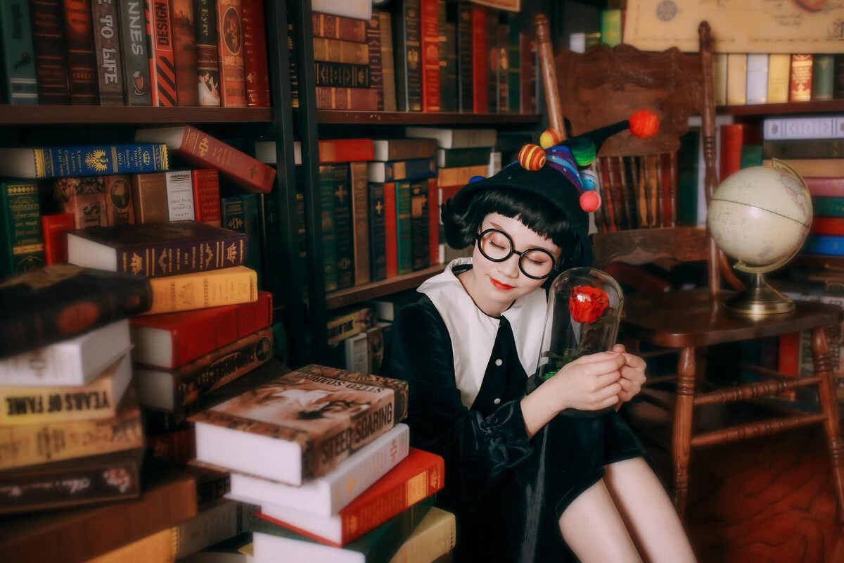 Kitty—女巫的魔法书屋