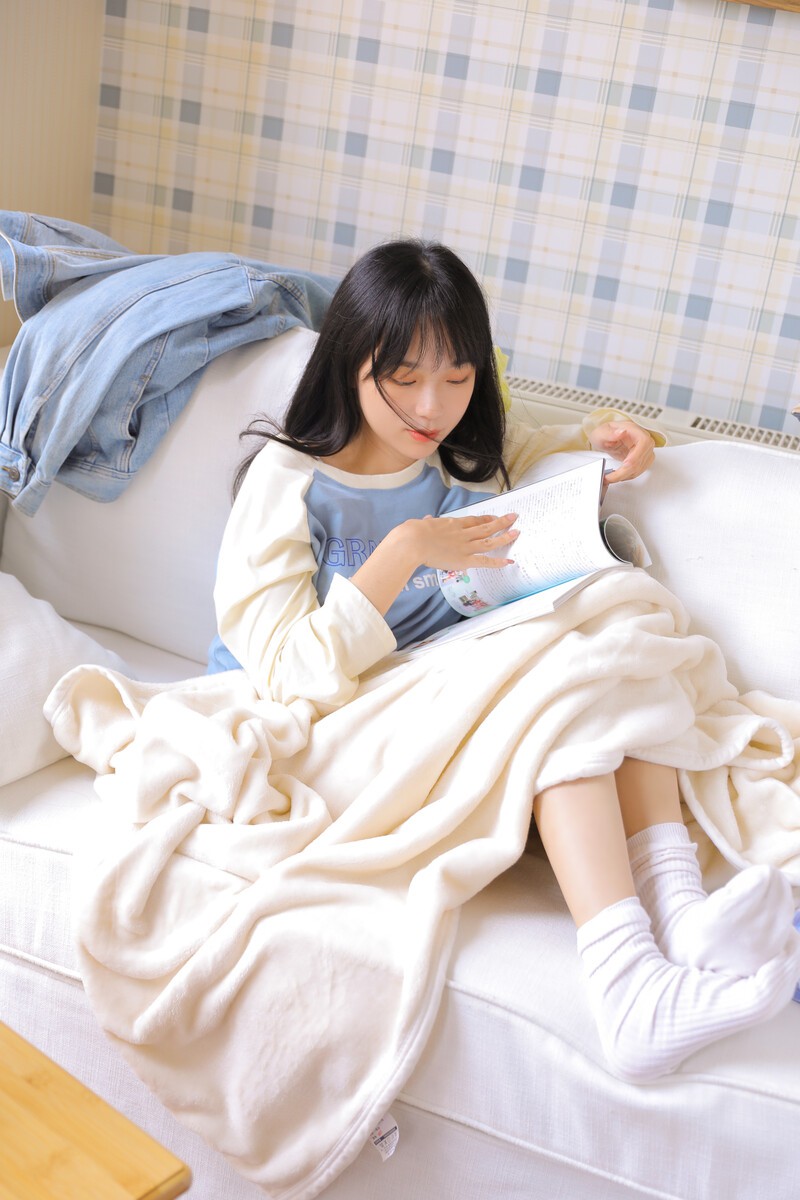 沙拉女孩