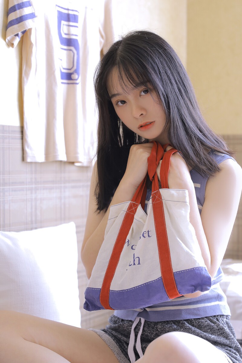 你的眼里藏着星星