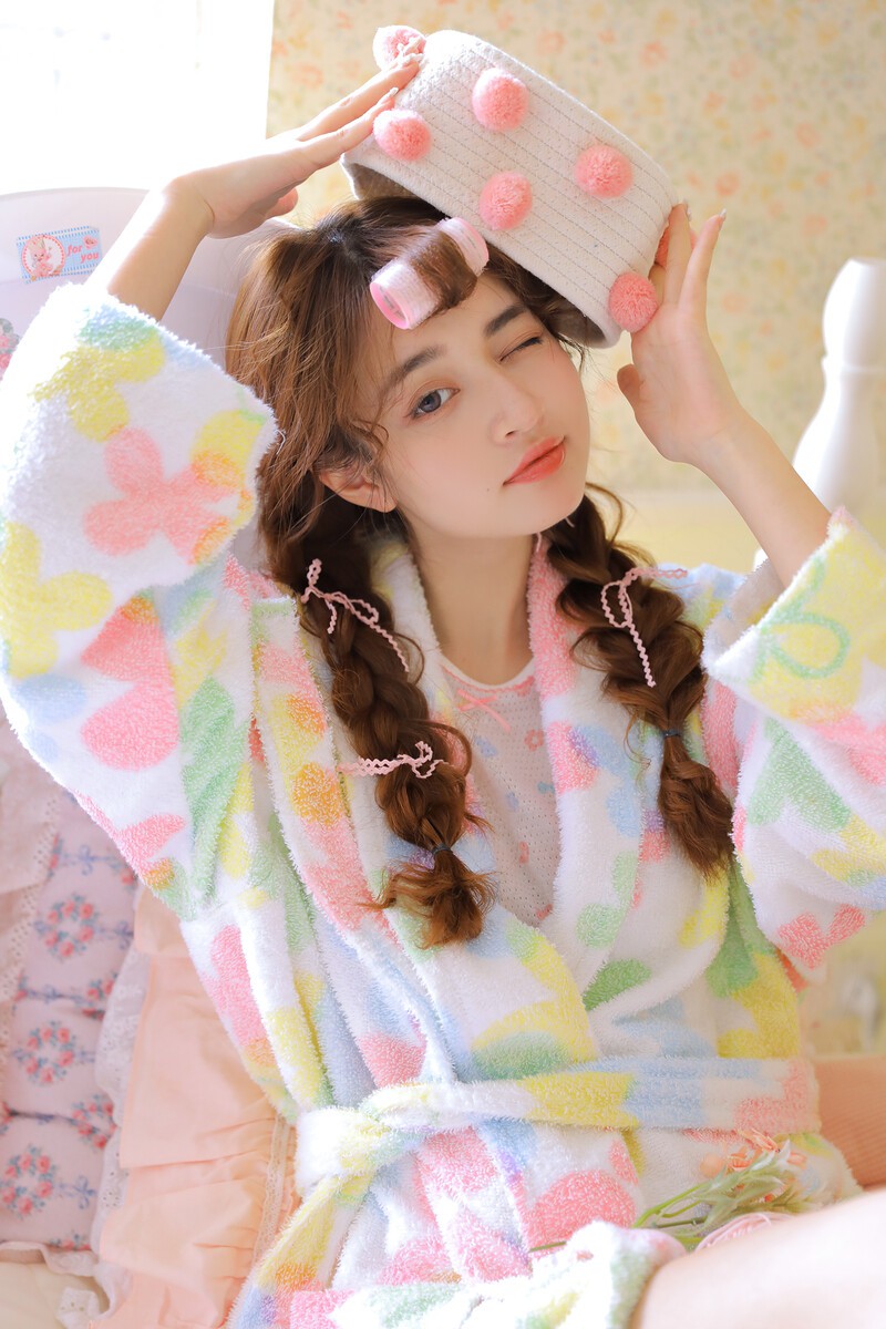 玫瑰色的少女梦境