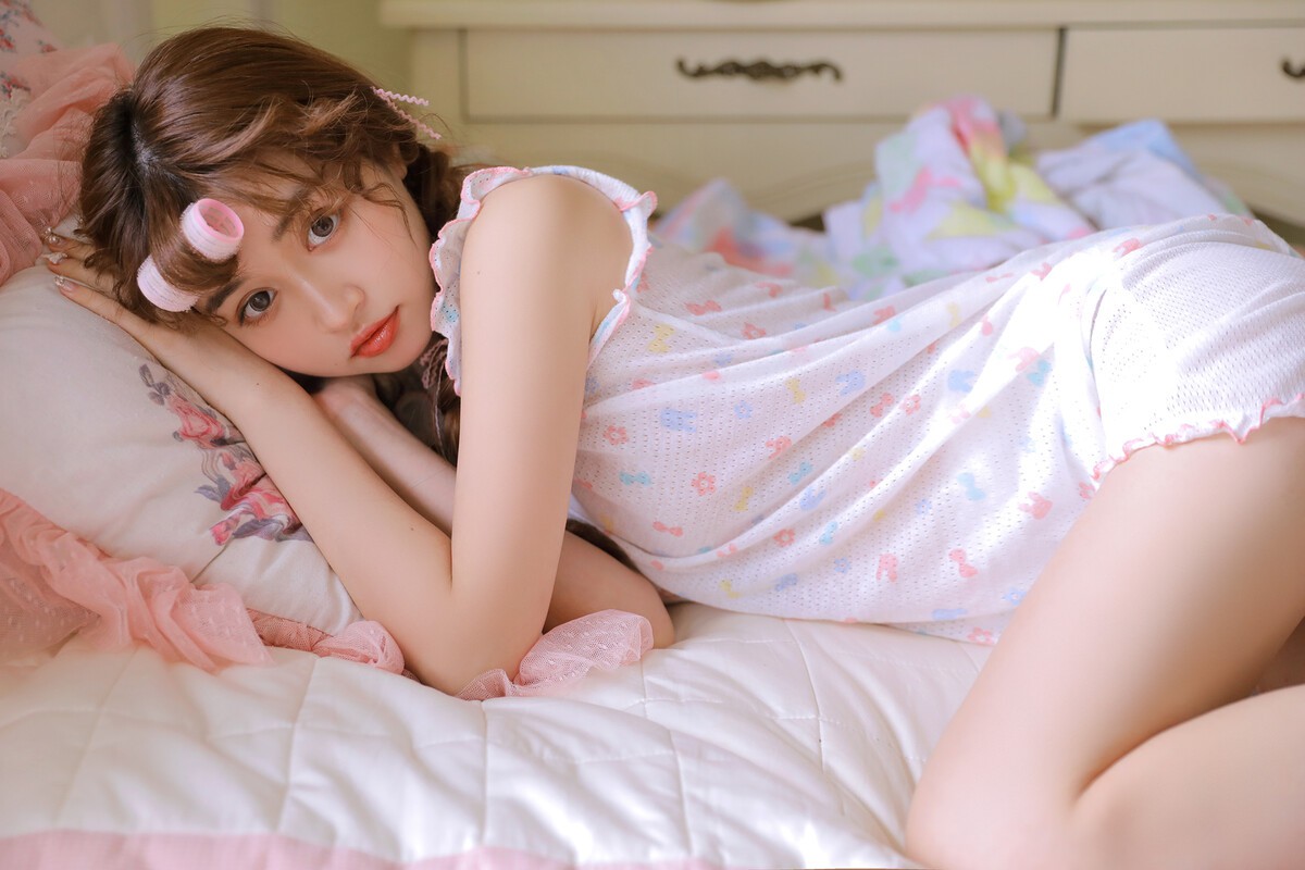 玫瑰色的少女梦境