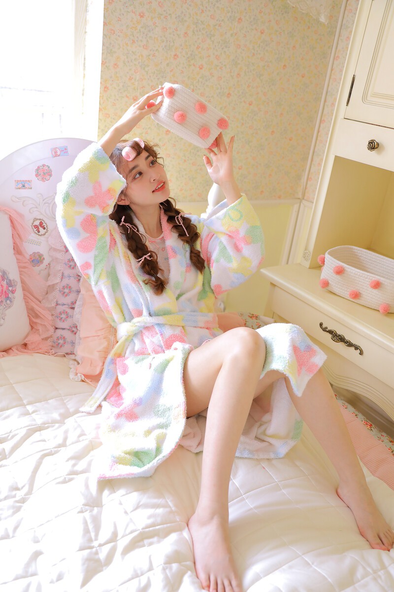 玫瑰色的少女梦境