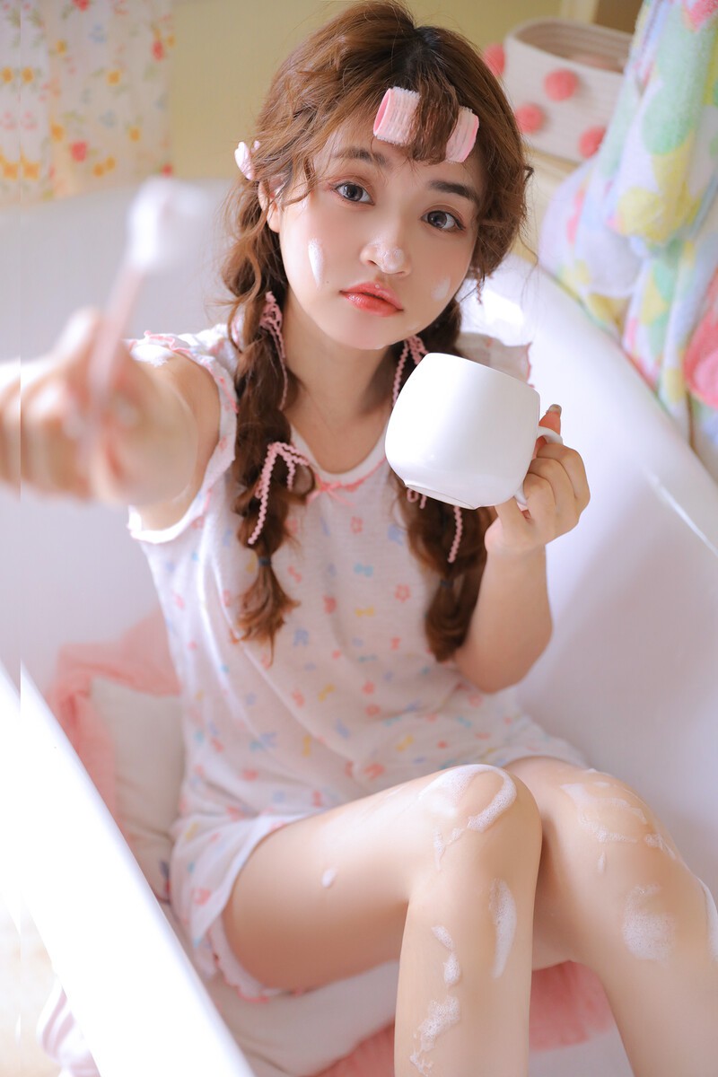 玫瑰色的少女梦境