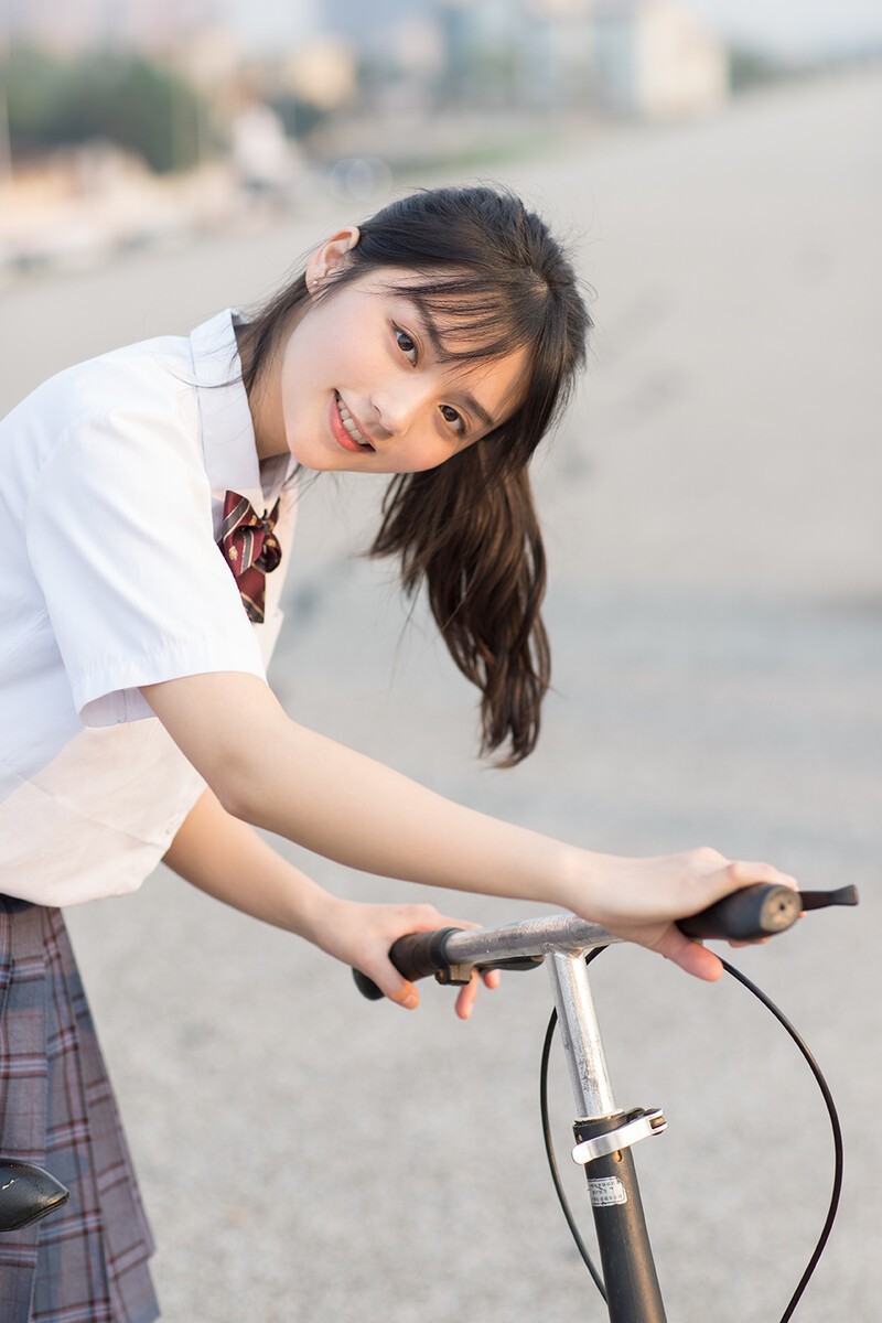 你的笑容好甜