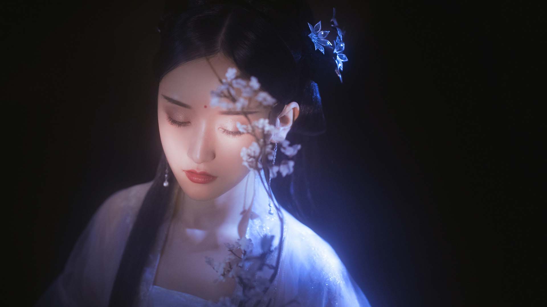 古装美女朦胧光影