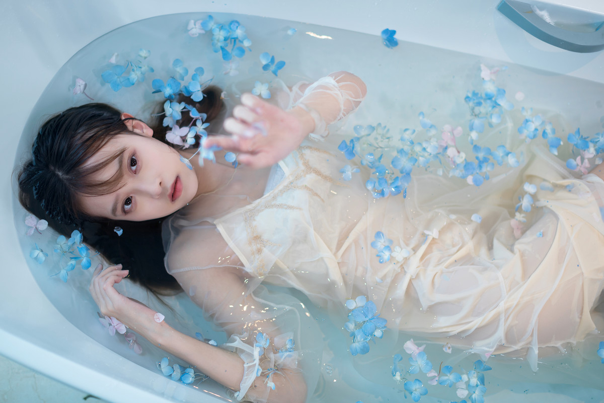 阿飘—摁水里