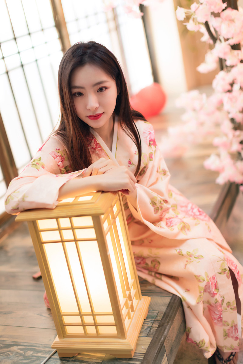 小妍—和服