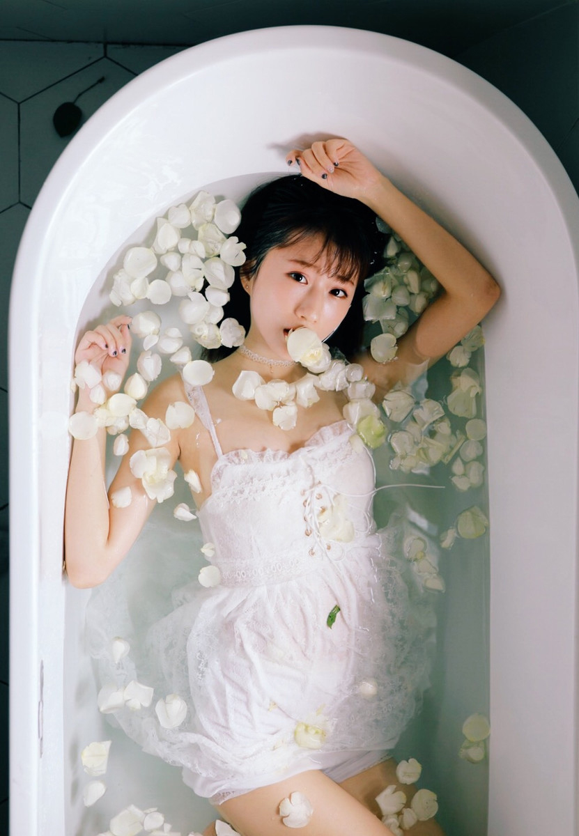 森森—花瓣浴