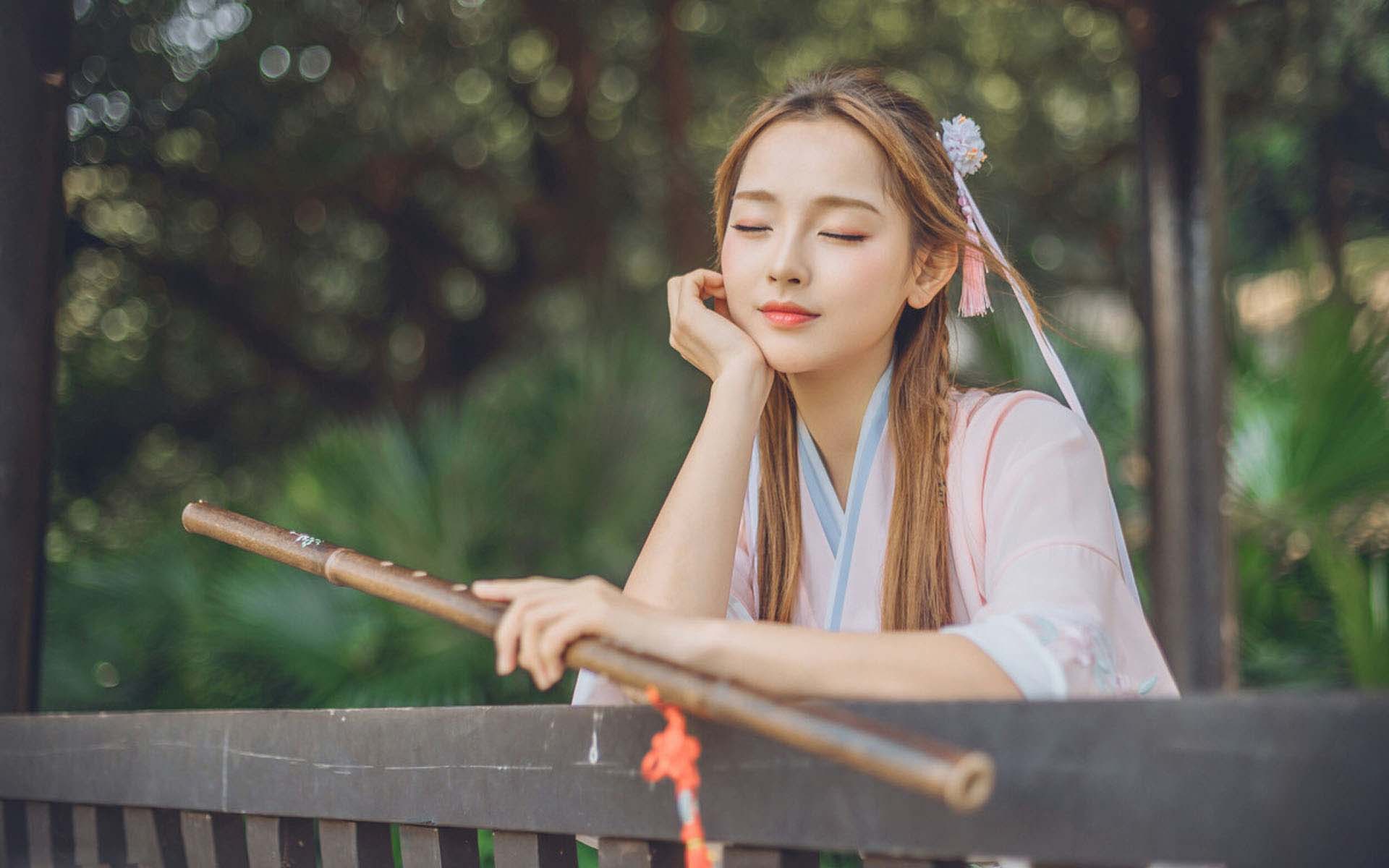 清新脱俗古装美女