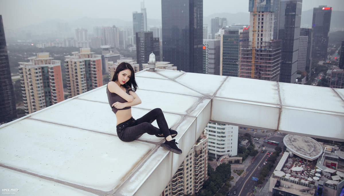 RoofTopping—Crystal Lee