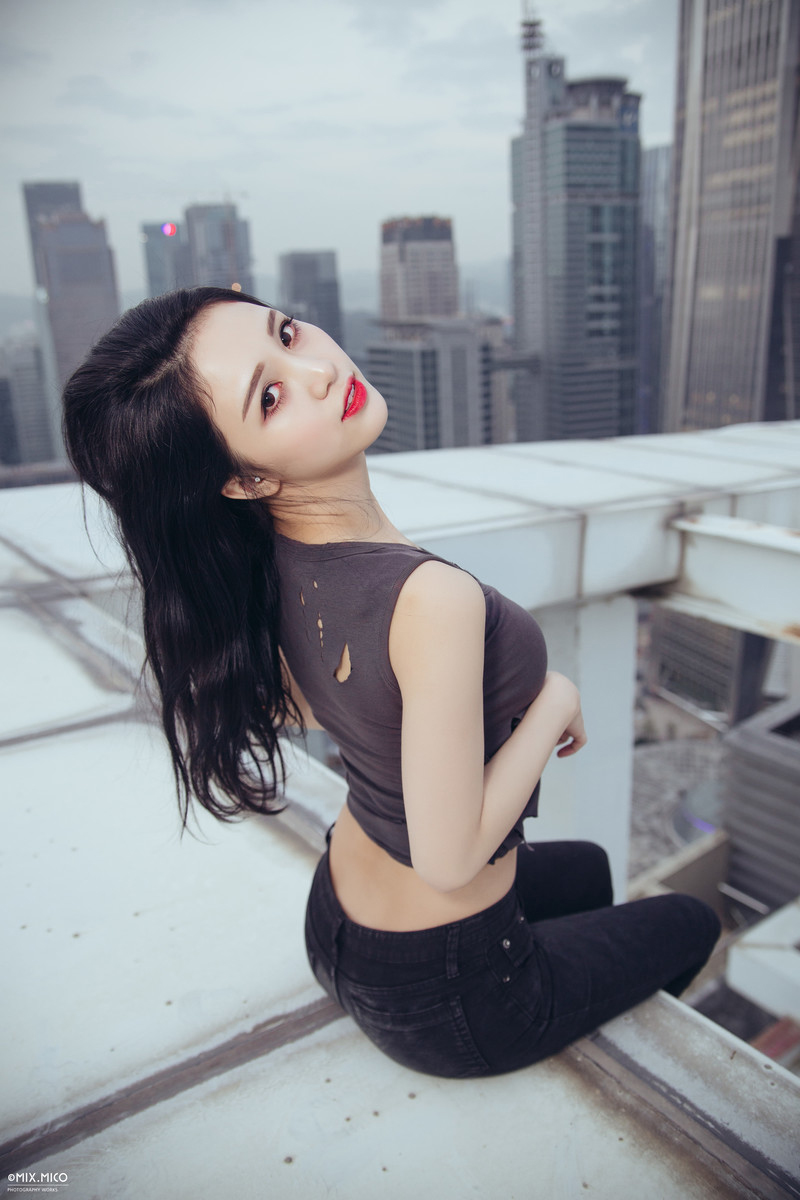 RoofTopping—Crystal Lee