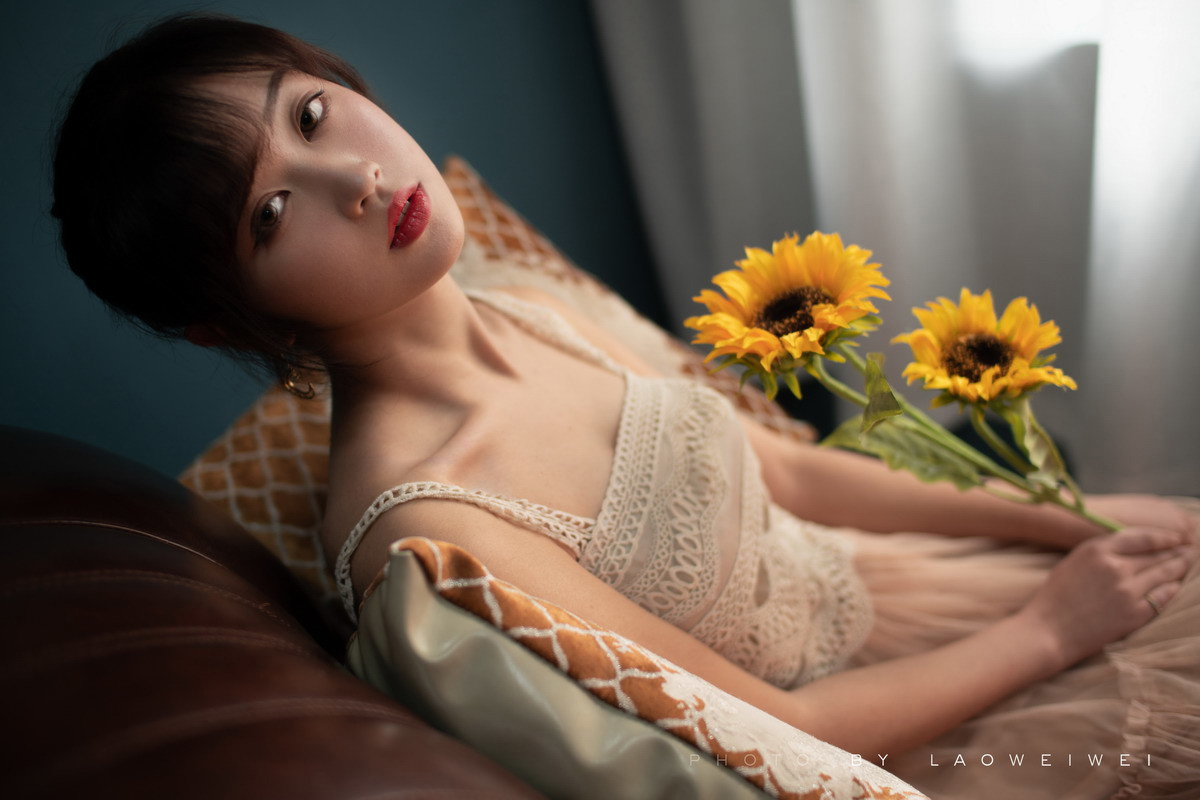 莱莱—复古女孩总是诗