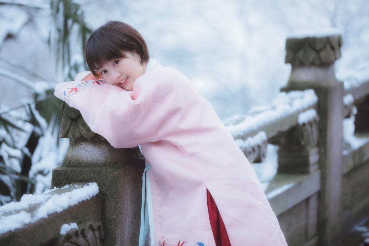 白醋少女—梦里寻他千百度