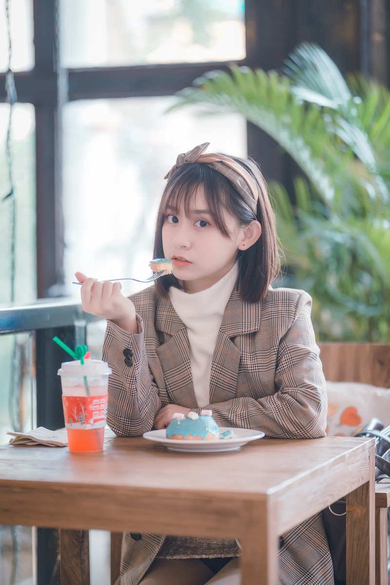 白蘑菇—精致女孩