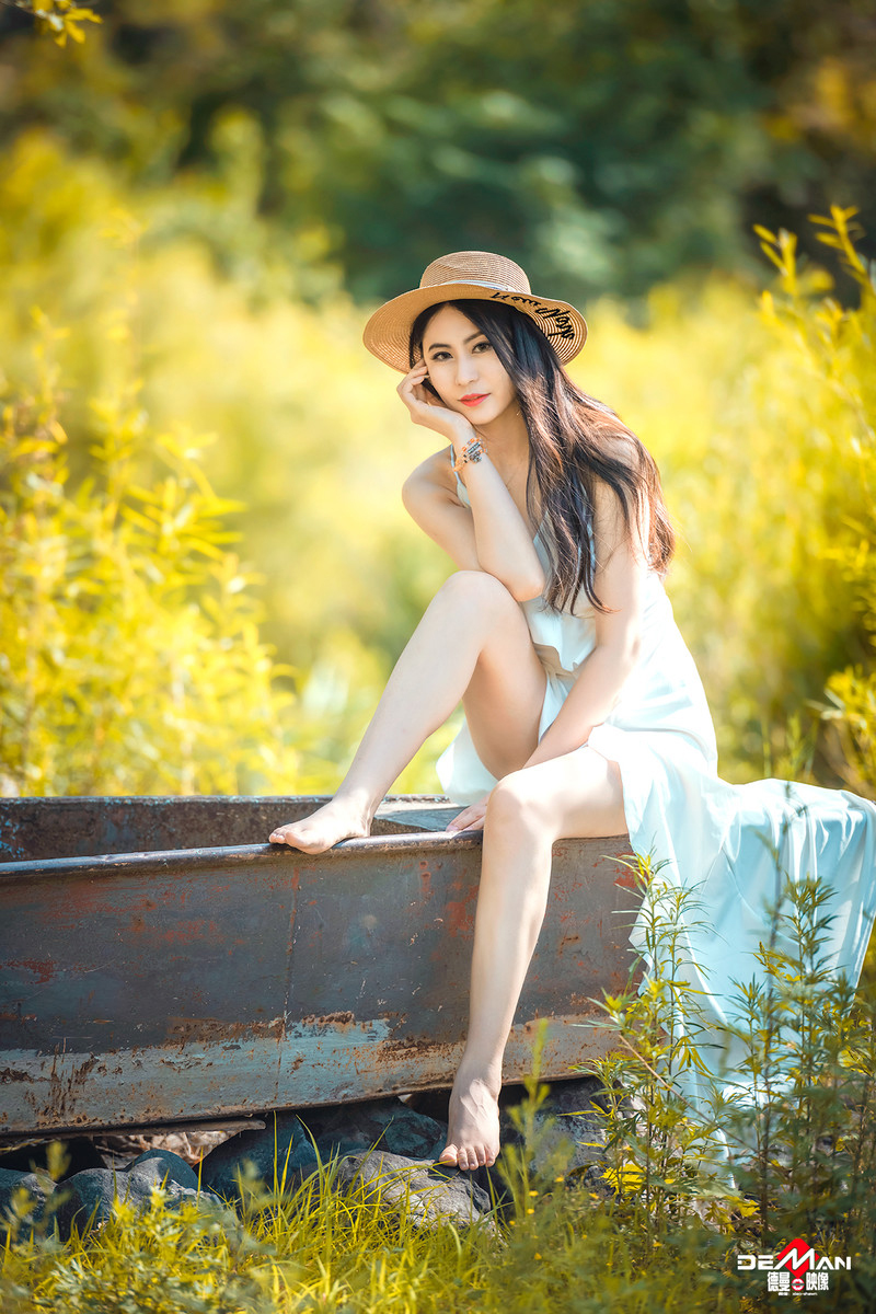 林蕊儿—溪边树林