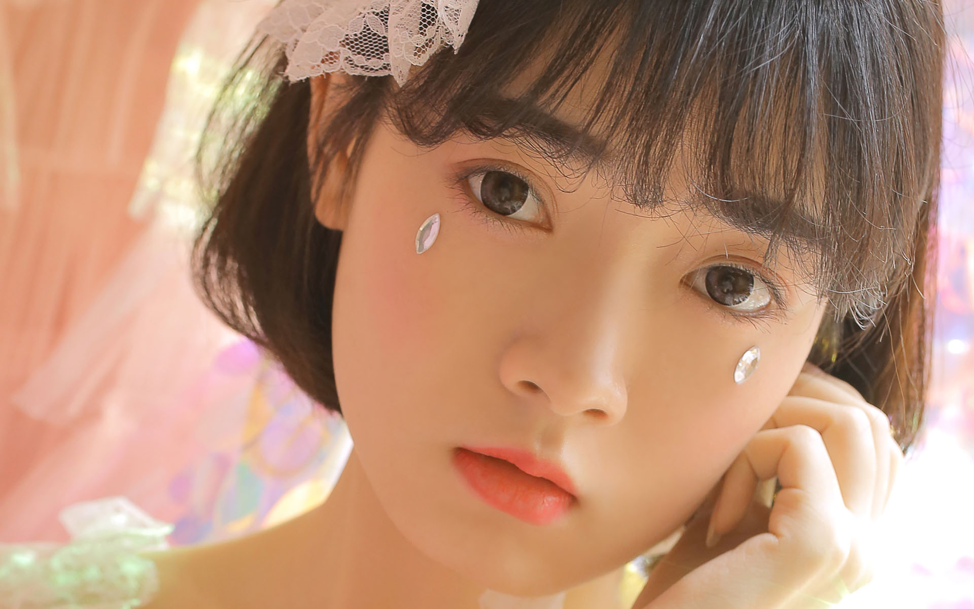 梦幻蕾丝美女