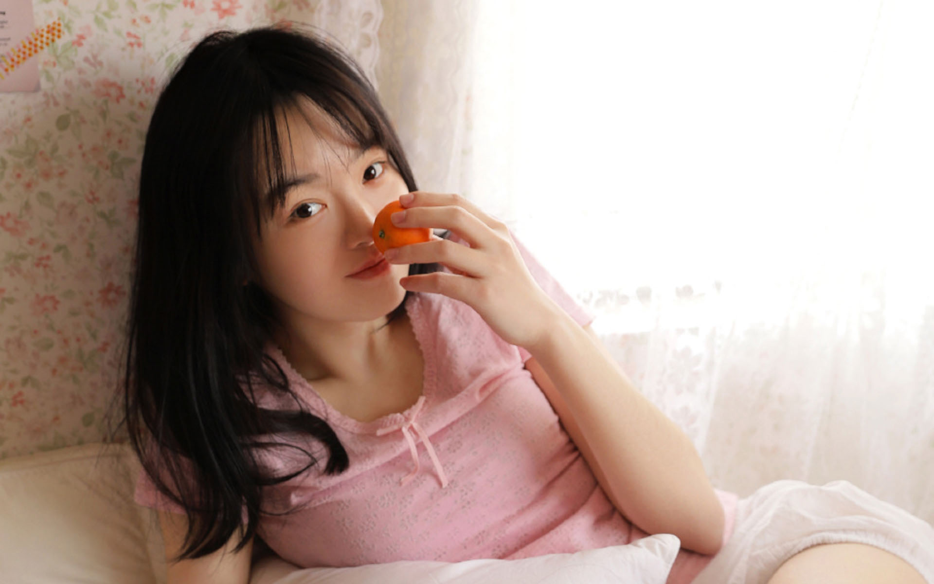 清新粉嫩美少女