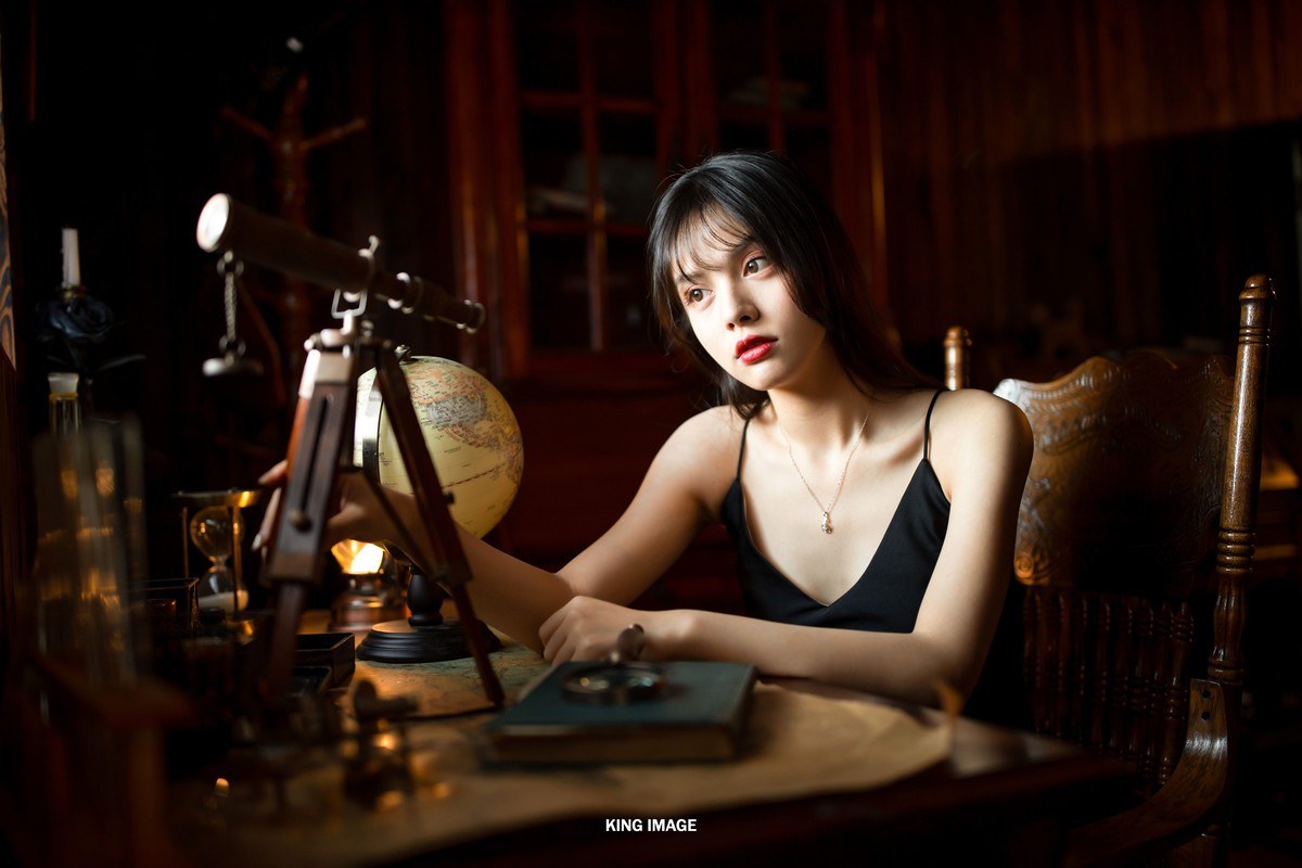 小言—复古少女写真