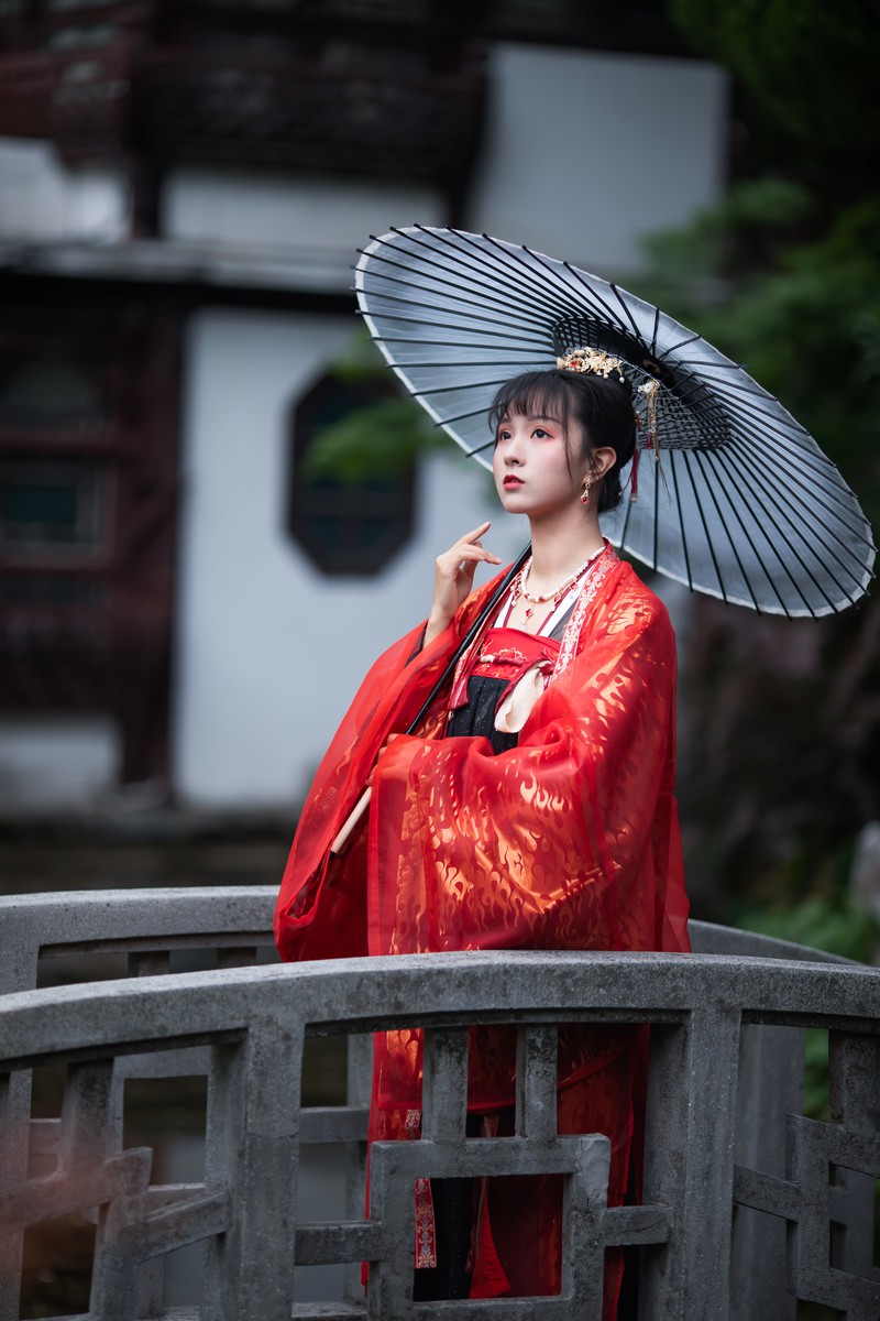 小懒—桂林公园古风少女