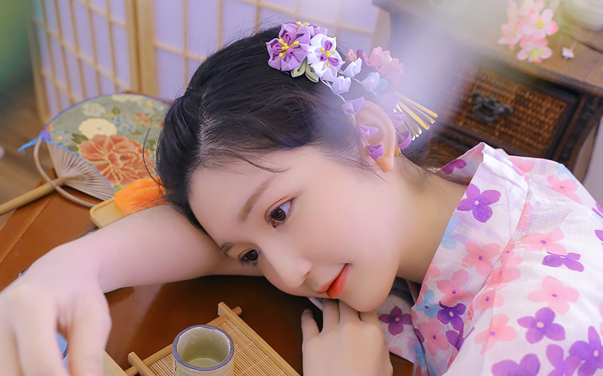 甜美和服美女