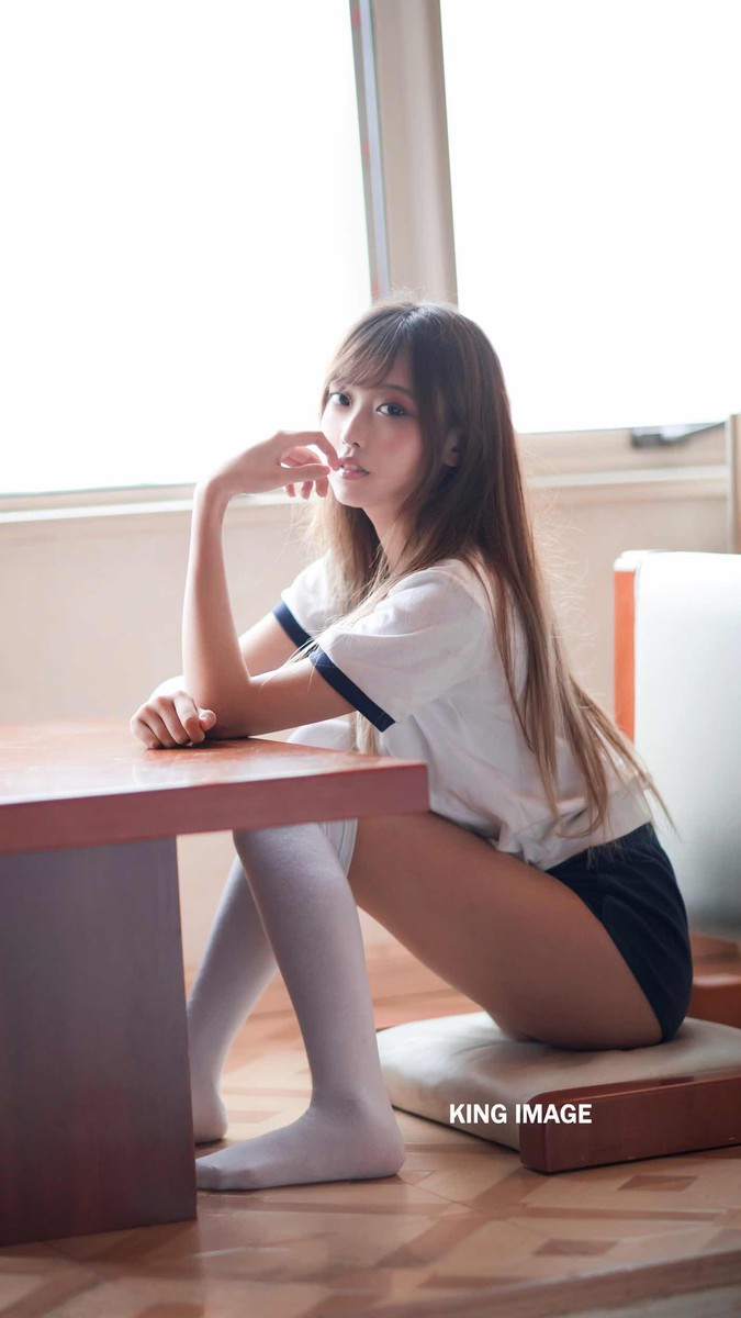 体操服少女