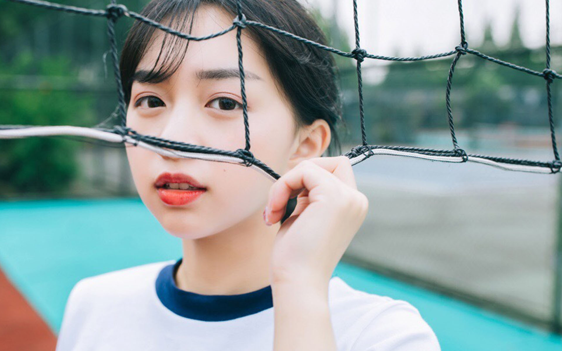 校园美女操场性感