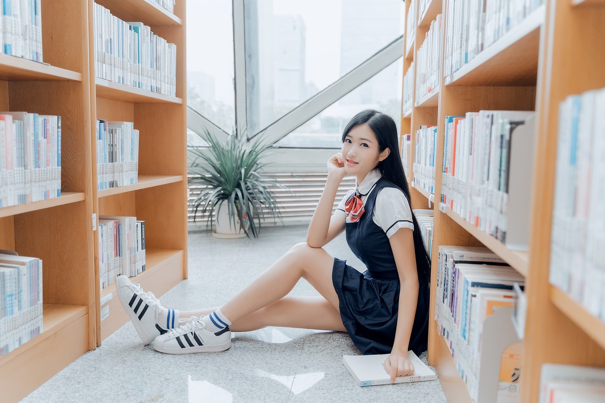 图书馆偶遇