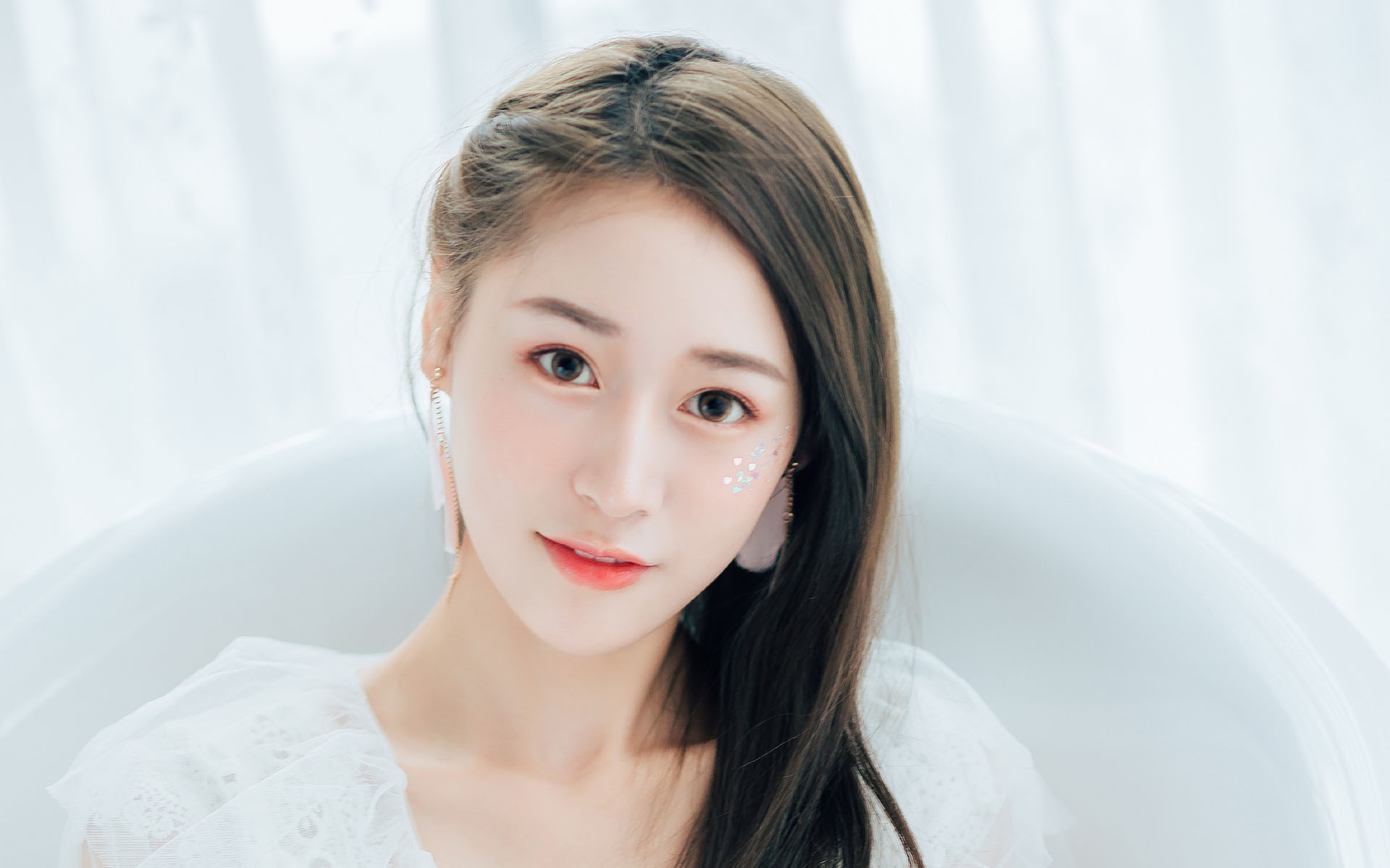 浴缸美女
