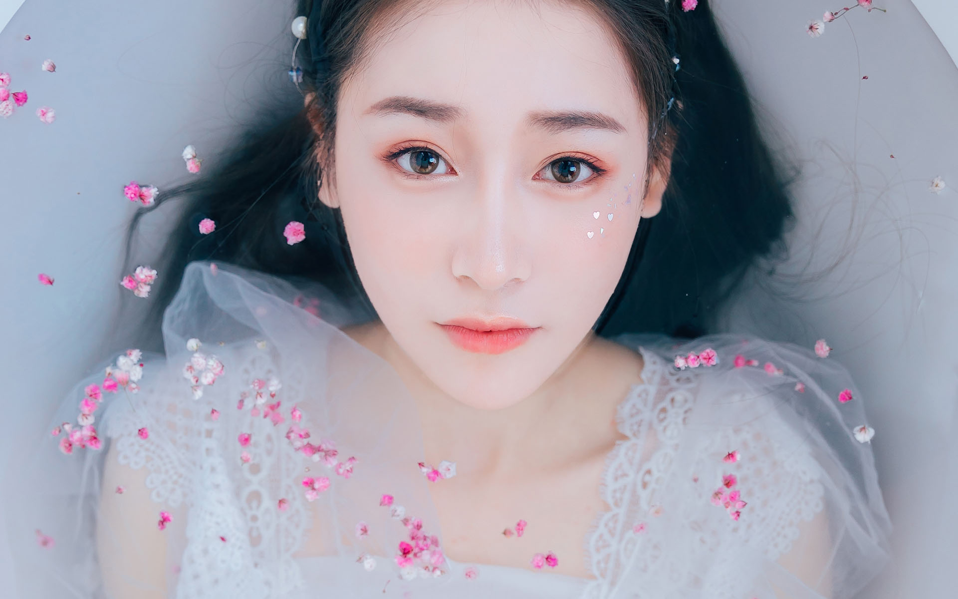 浴缸美女