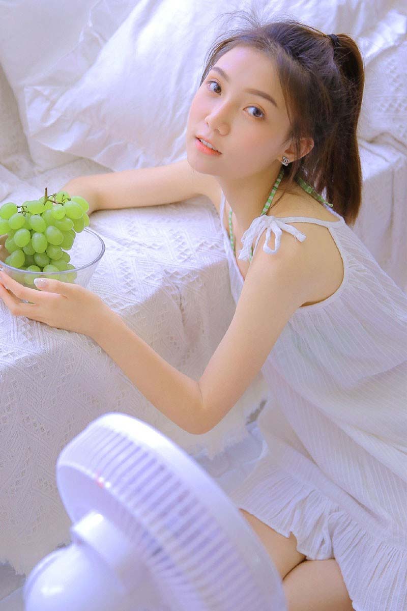 呆萌清纯软妹