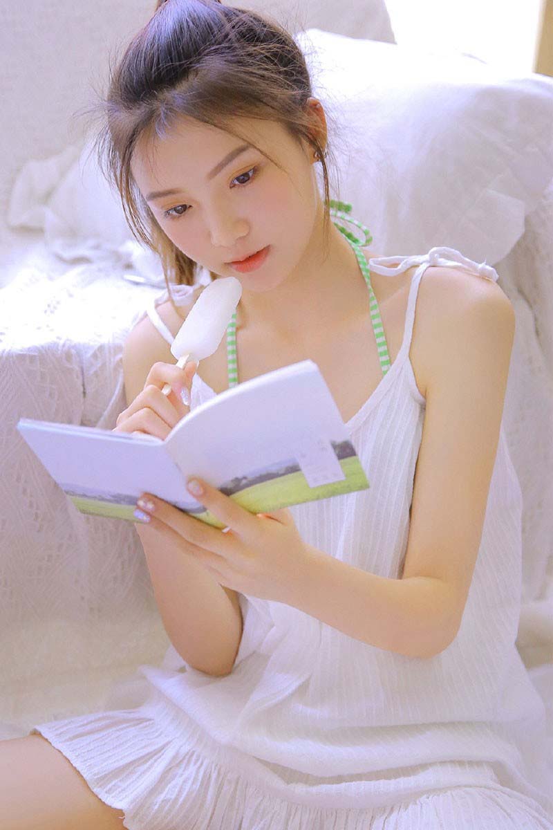 呆萌清纯软妹