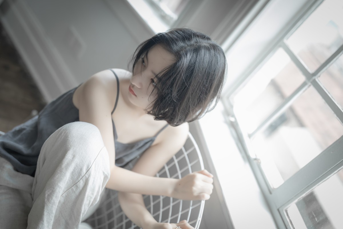莎莎—忧伤少女