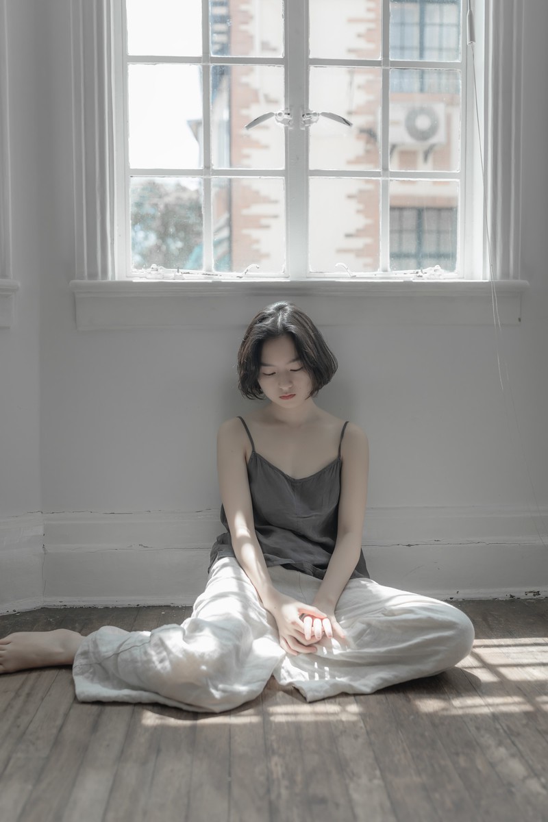 莎莎—忧伤少女