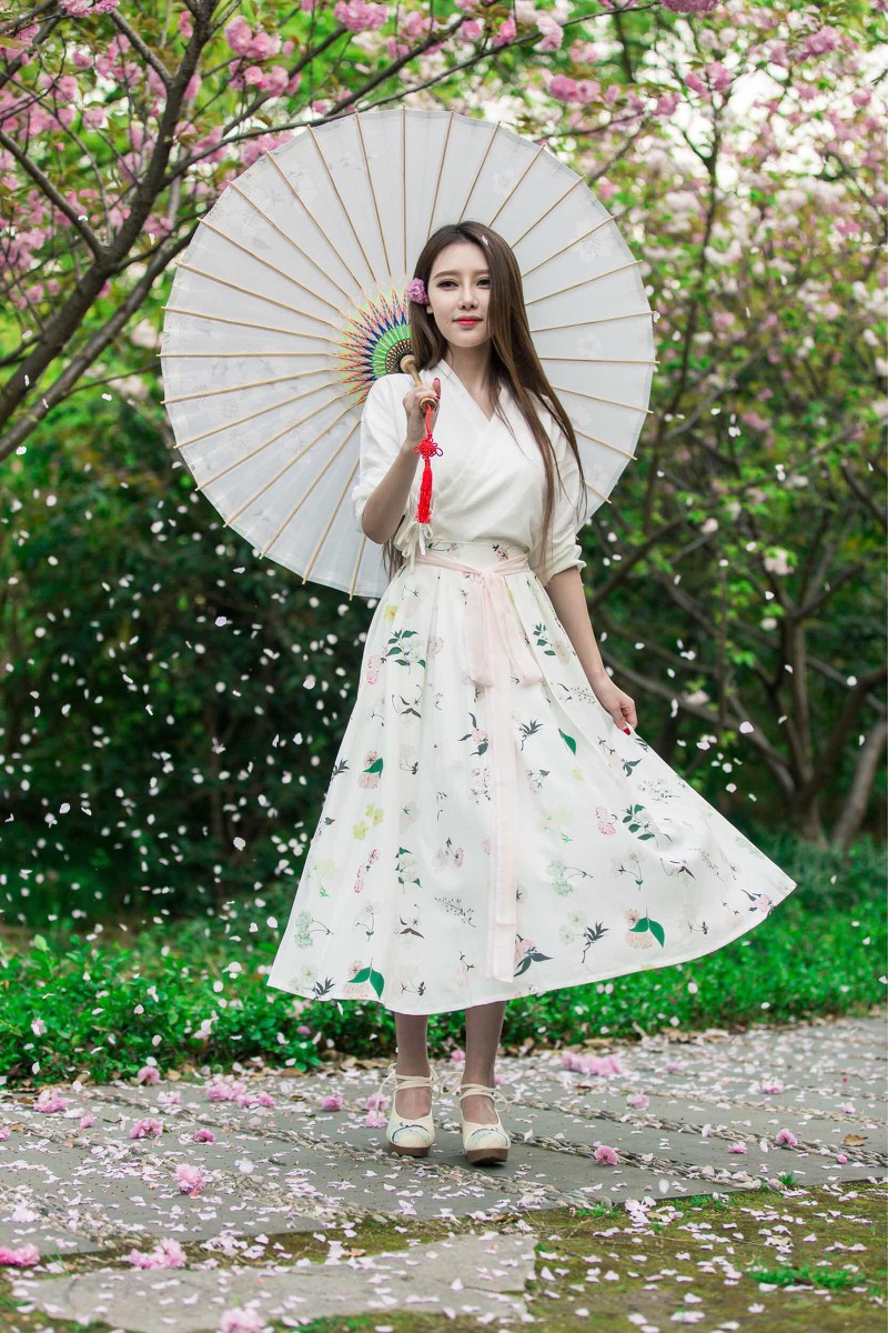 晚樱少女