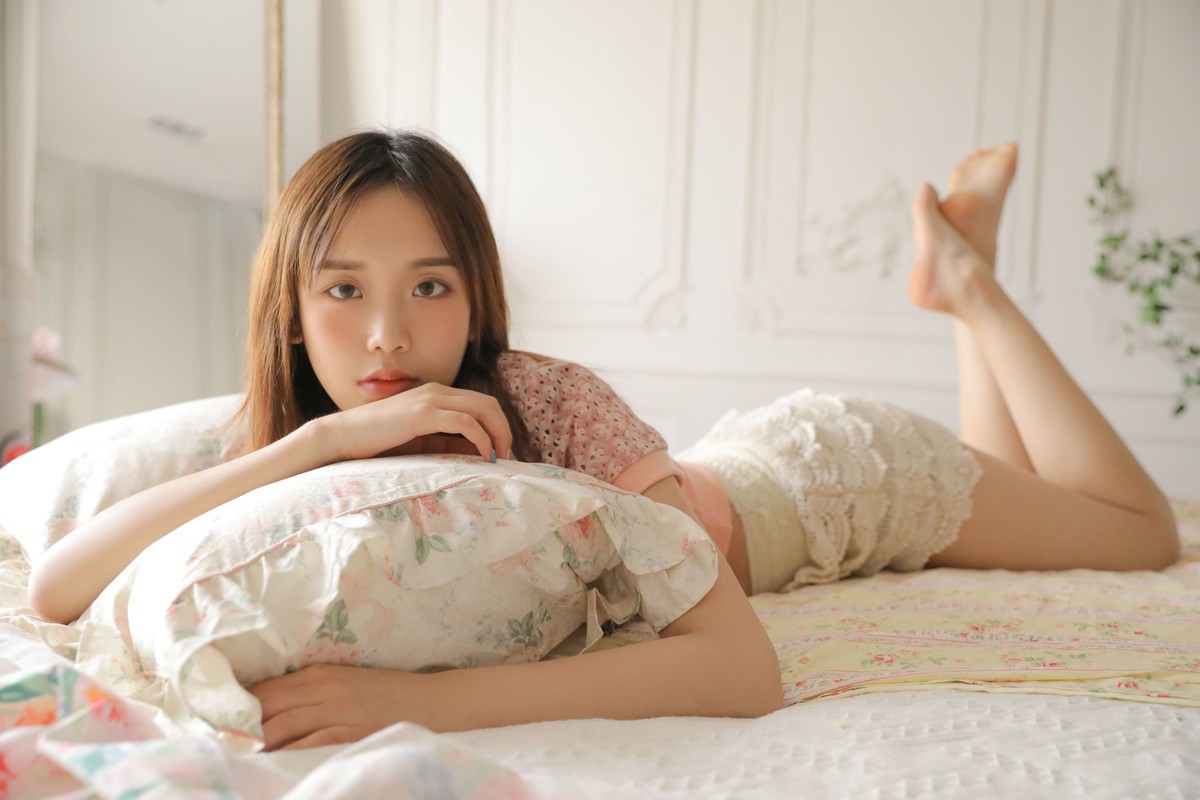 胡里