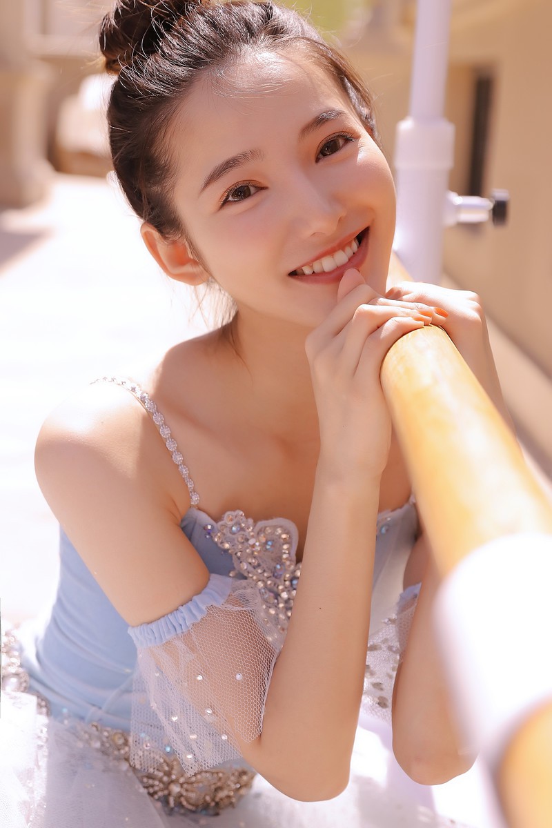 张婕婕—旋转 跳跃 闭着眼