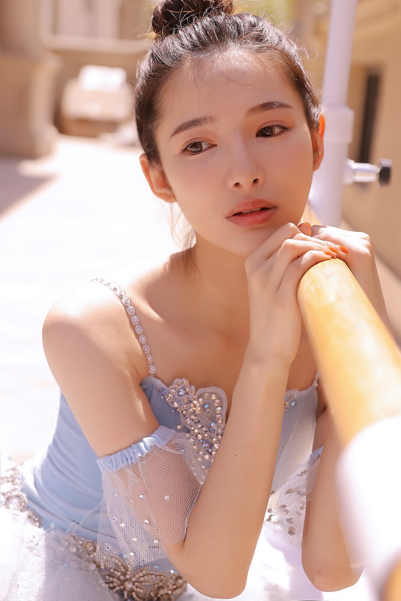 张婕婕—旋转 跳跃 闭着眼
