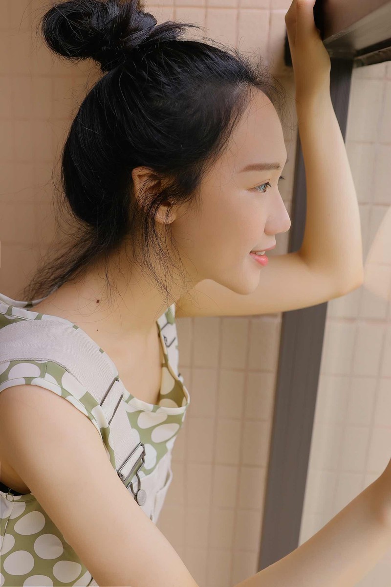 莫莫—一个开心果味的夏天