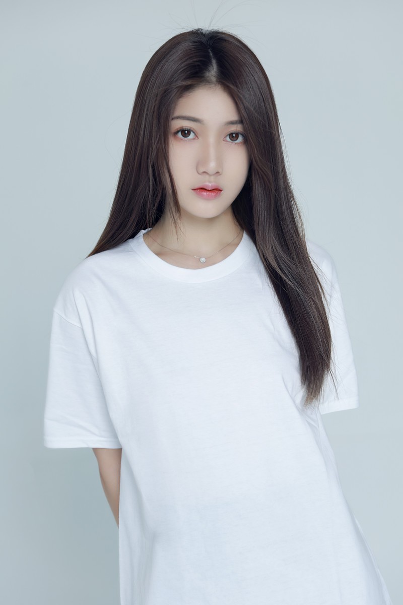 高冷的女孩也有可爱的一面