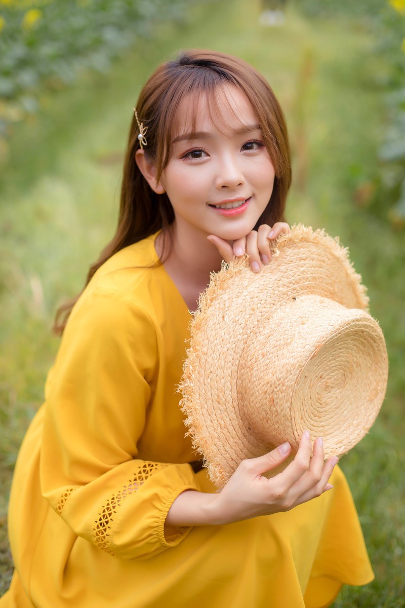 油菜花少女