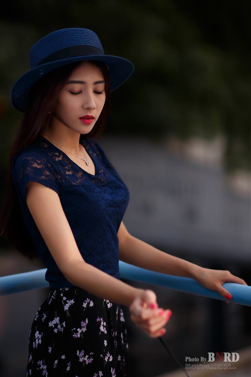婷婷—婷婷玉立