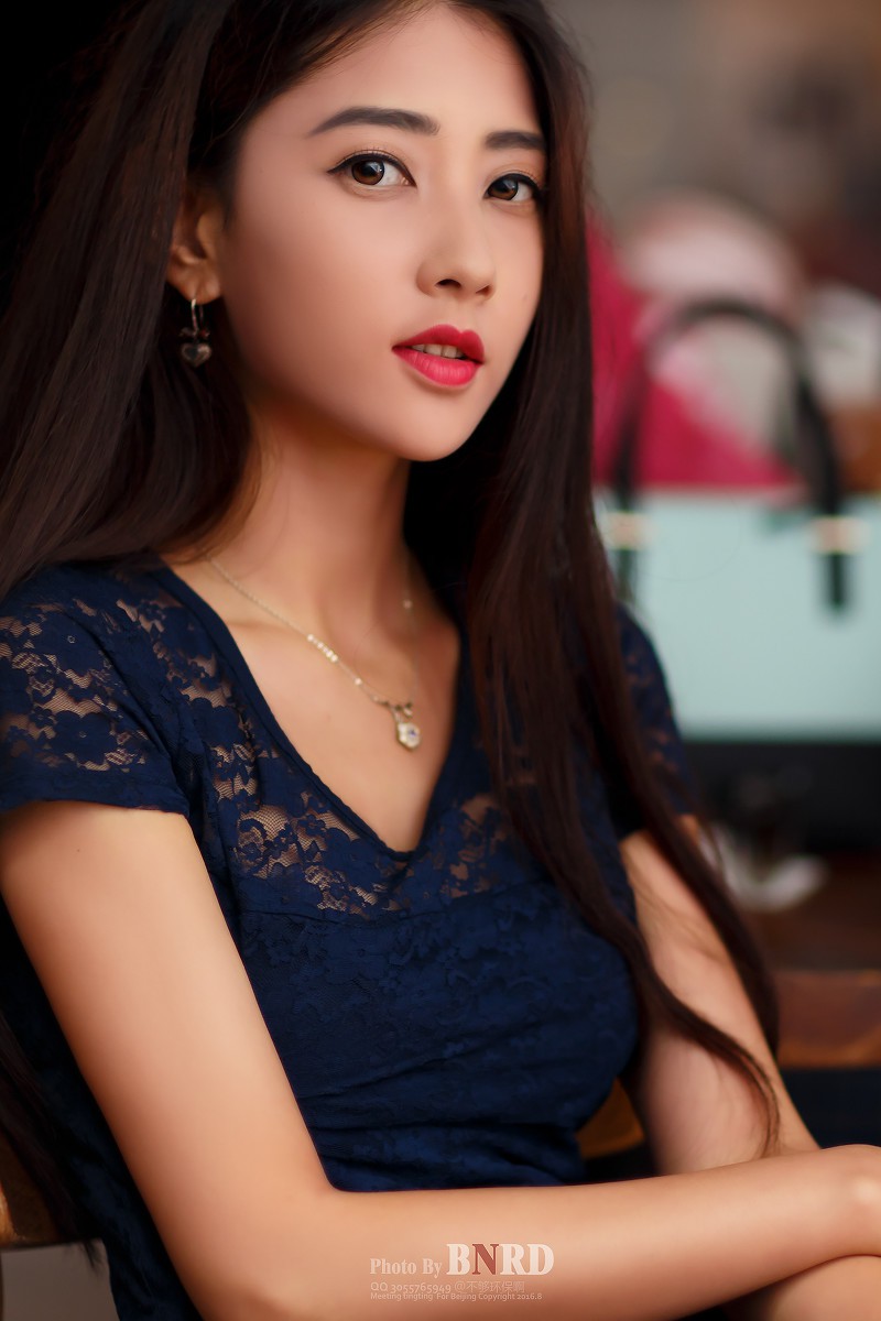 婷婷—婷婷玉立