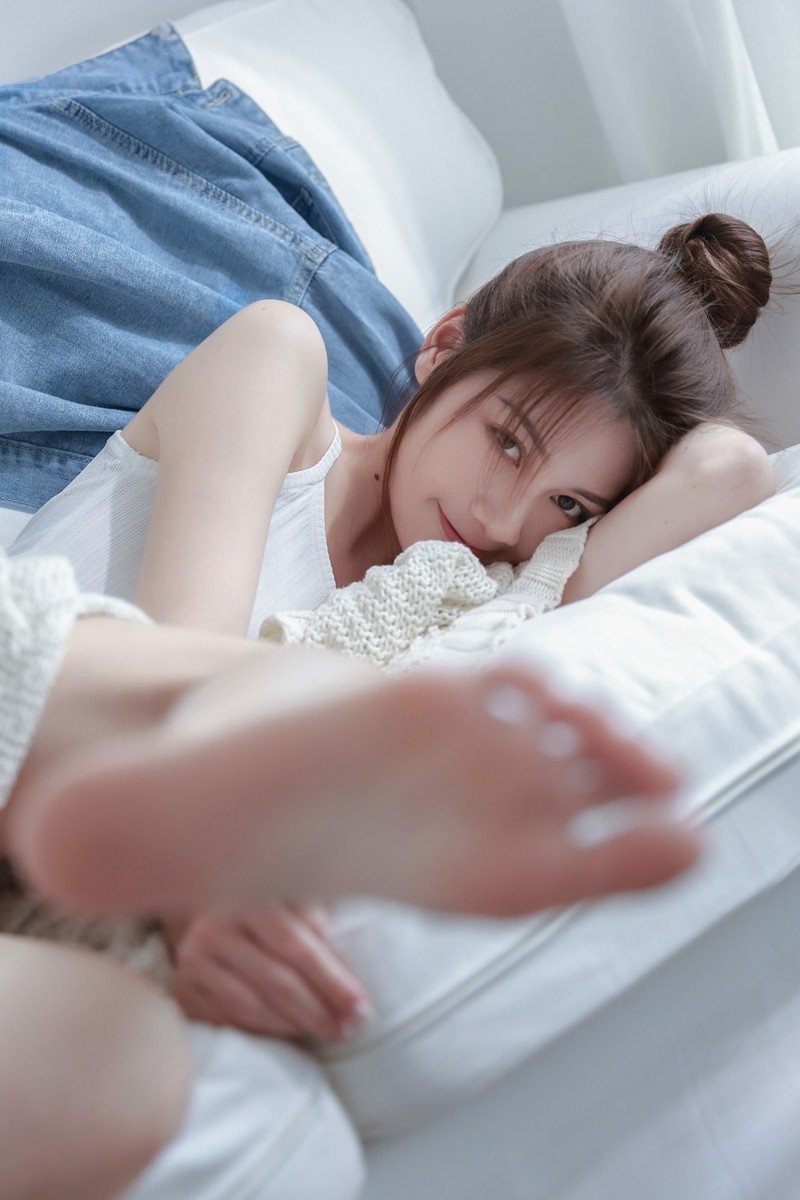肤白貌美气质佳