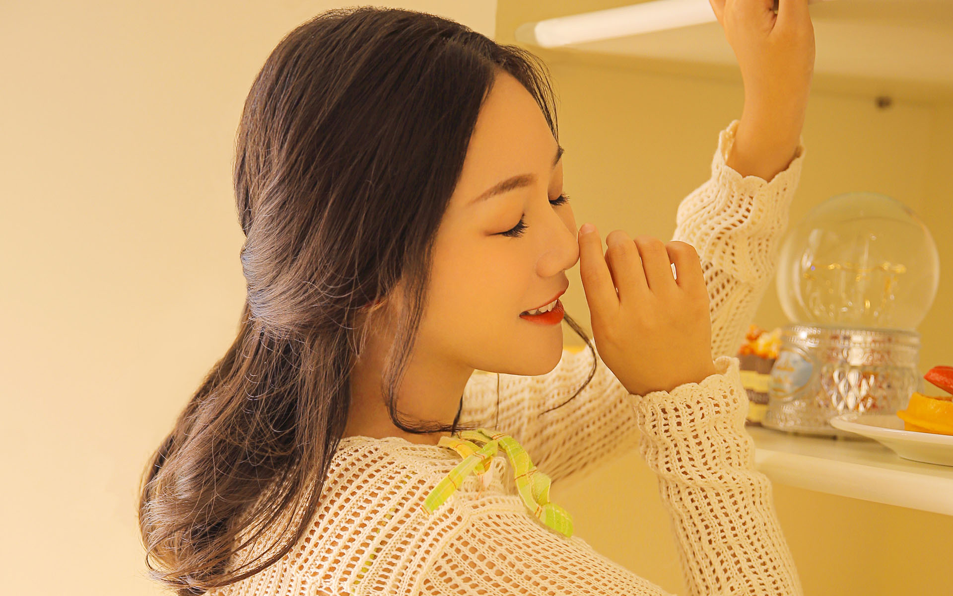 居家少妇美女