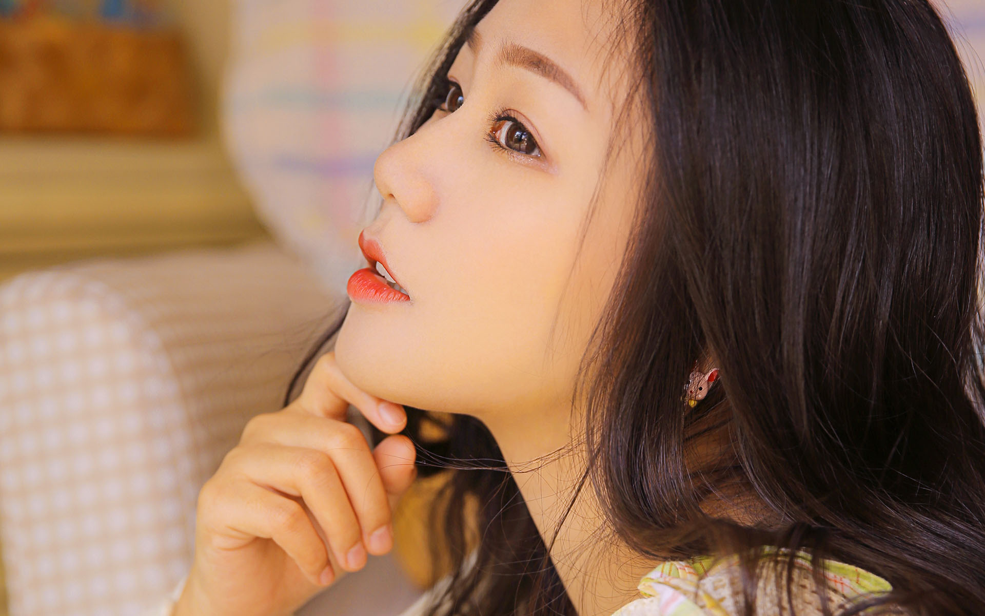 居家少妇美女