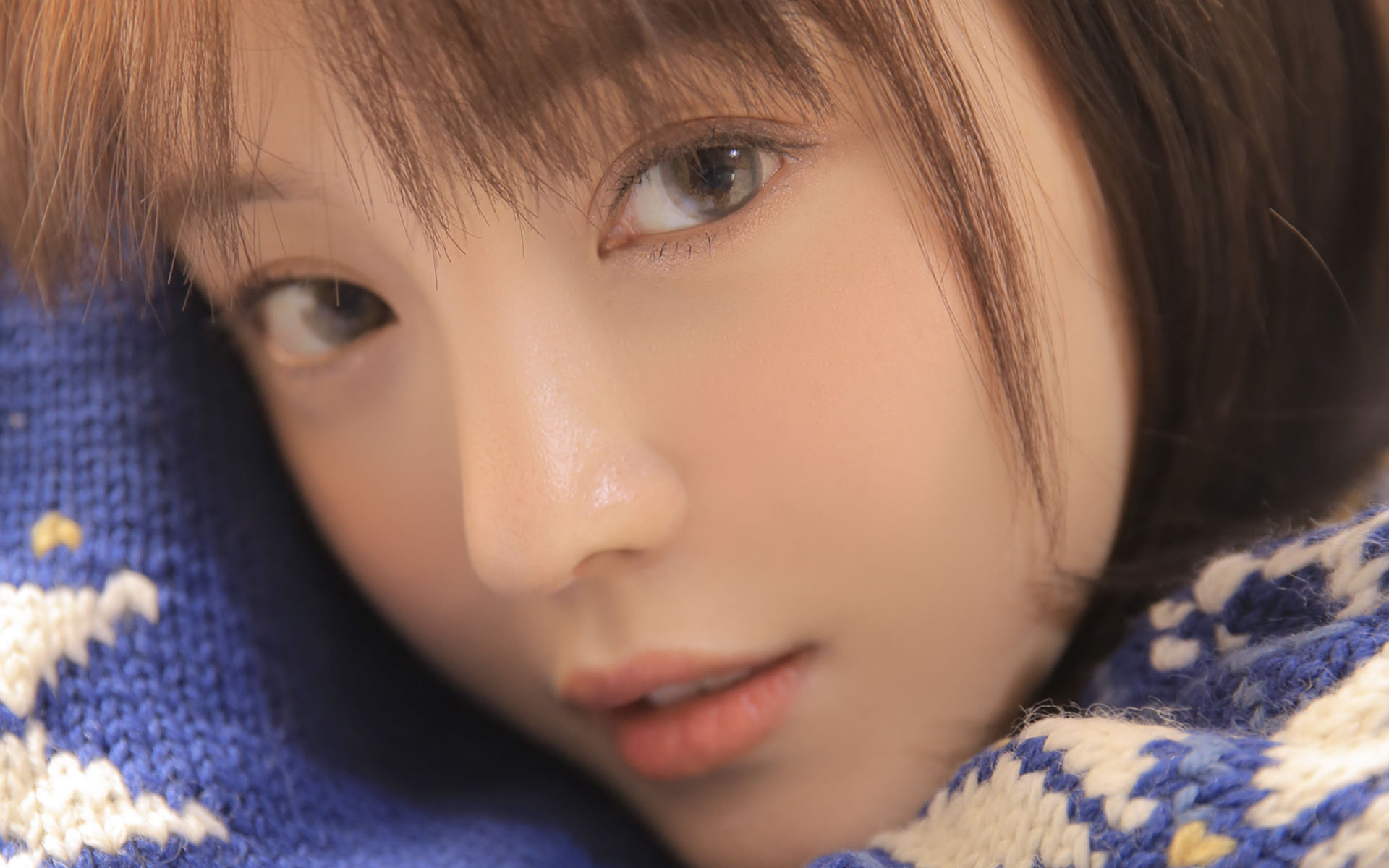 暖冬毛衣美女