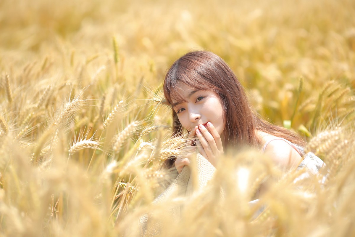 女孩儿的温柔不为世间停留